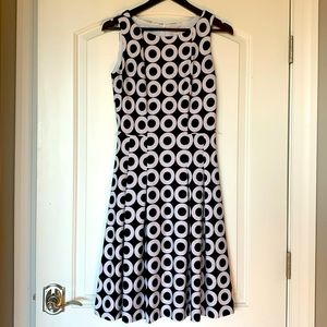 Gorgeous Joseph Ribkoff sleeveless dress size 6